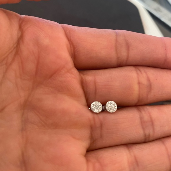 14K White Gold Micro Diamond Pave Circular Stud Earrings - 0.07 ctw
RON HAMI - Picture 4 of 4